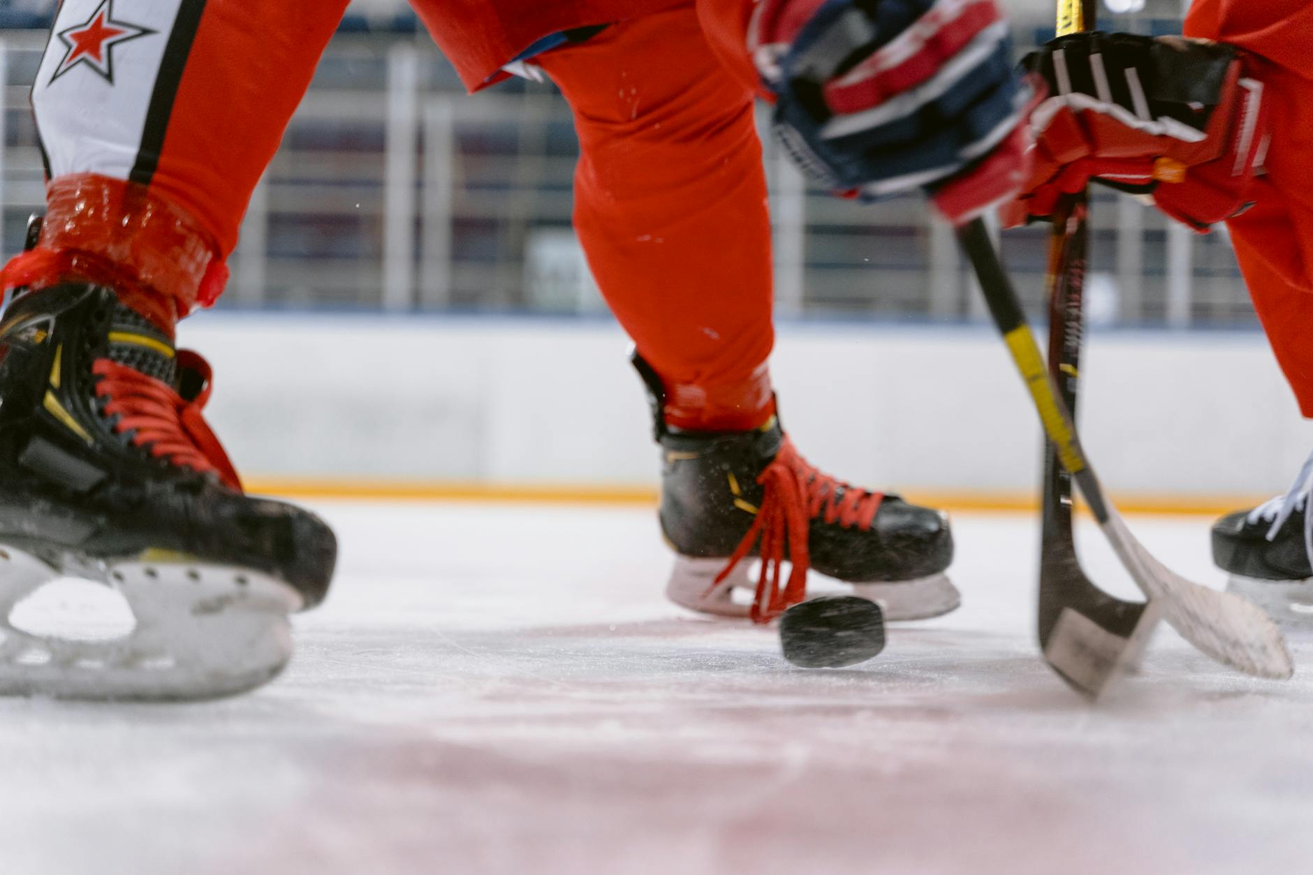 60 hockey puns