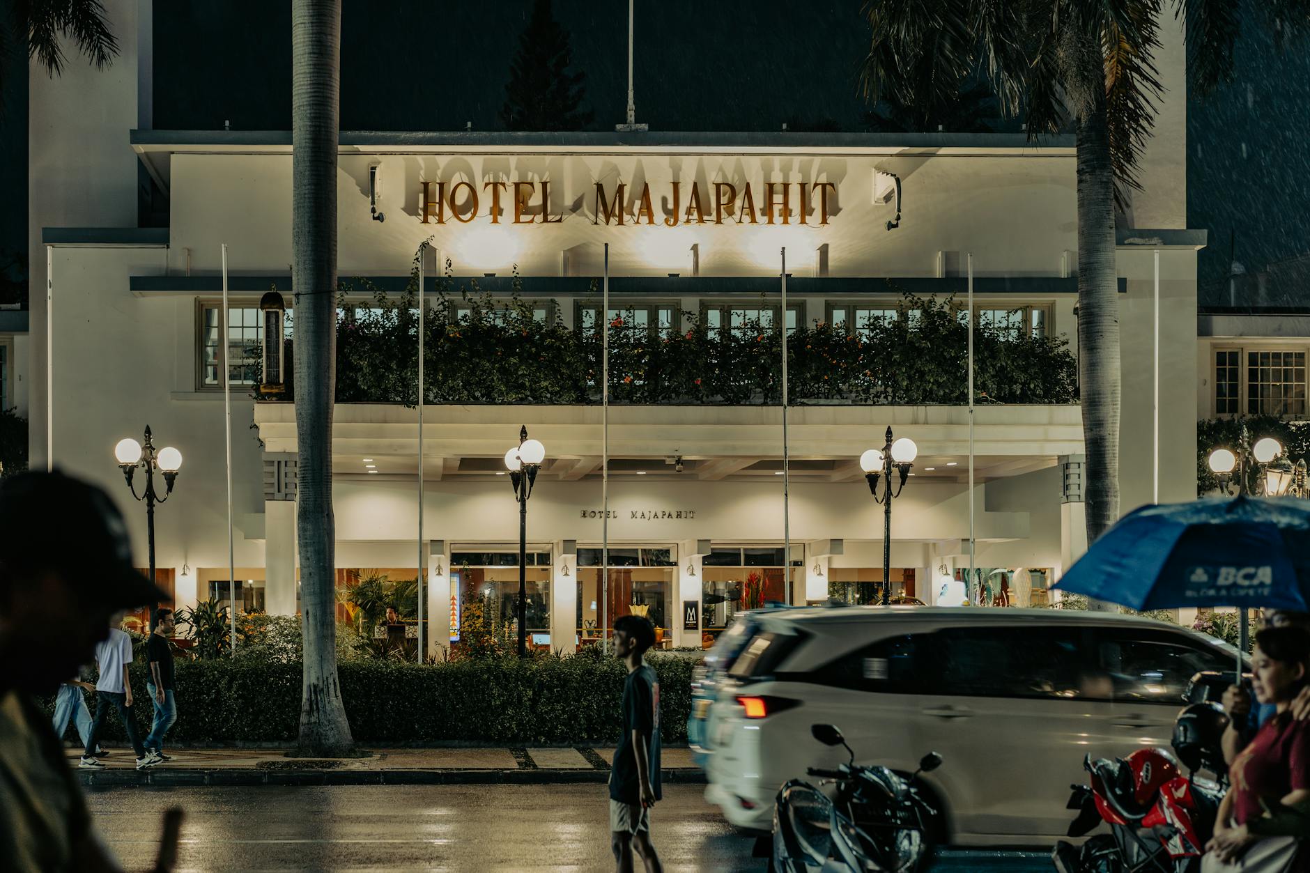 60 hotel puns