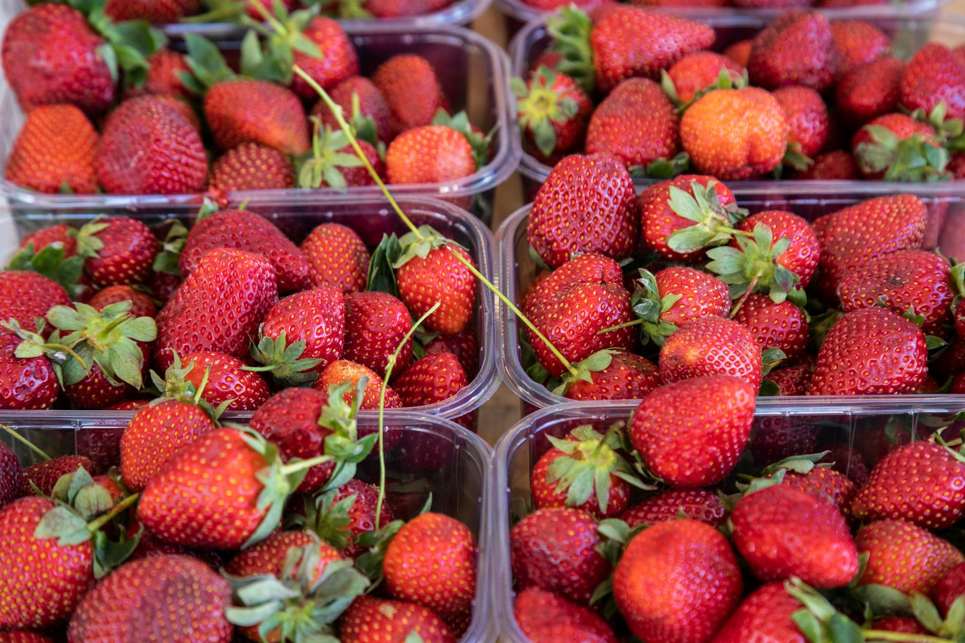 60 strawberry puns